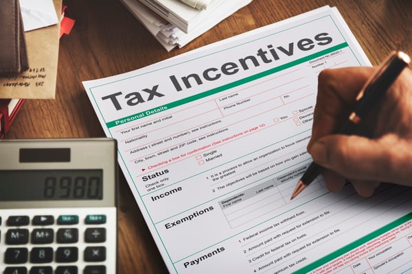 tax-incentive-audit-benefit-cash-payment-income-concept